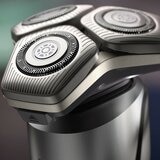 飛利浦 智能系列三刀頭電鬍刀 S6830/95