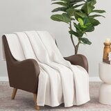 Berkshire 織紋柔軟舒適毯 152公分 X 177公分 白