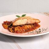羅勒紅醬起司鮭魚排