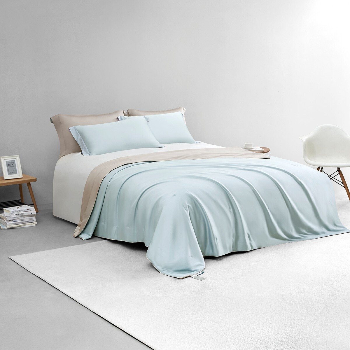 Hotel Grand 雙人桑蠶絲四季被 180公分 X 210公分 藍