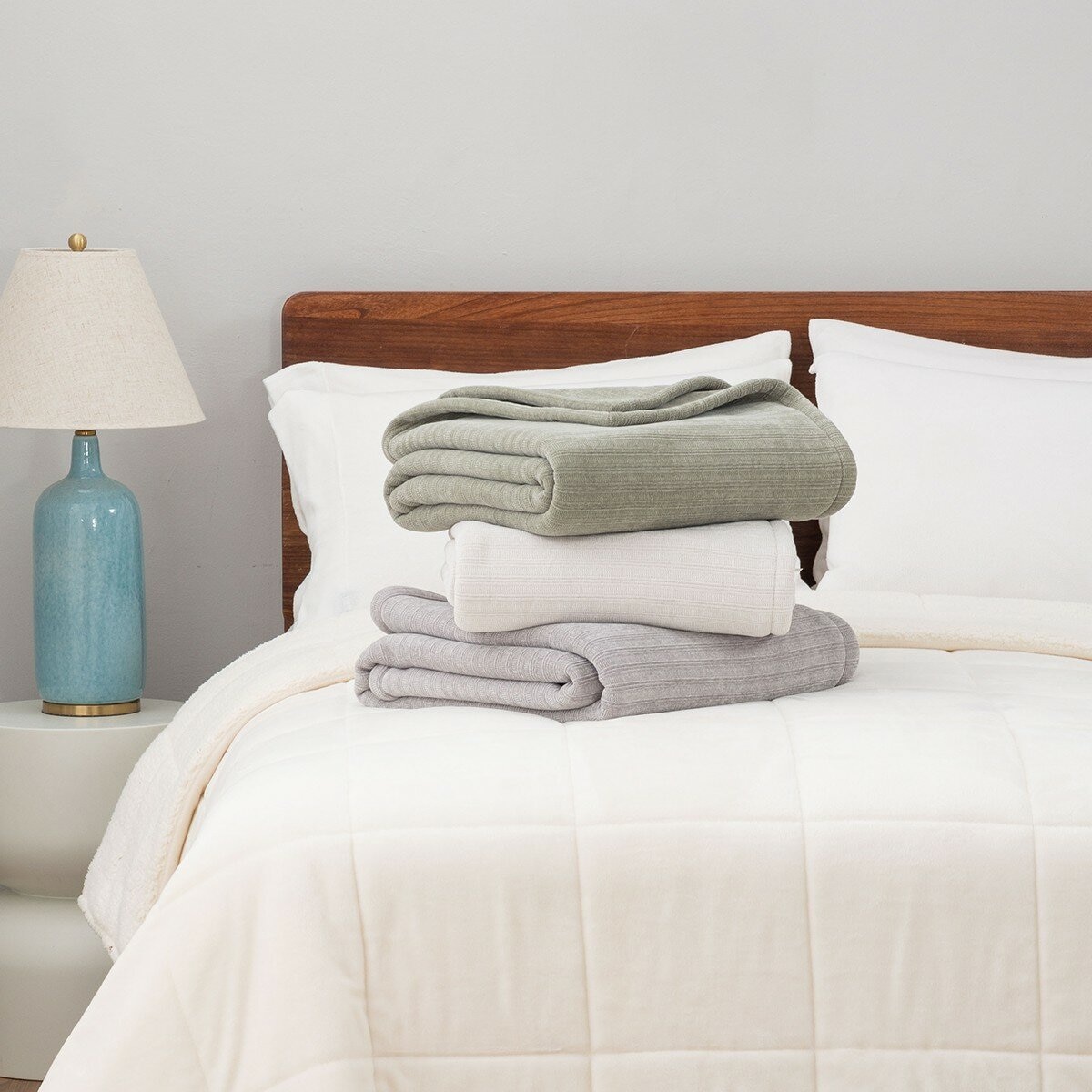 Berkshire 織紋柔軟舒適毯 152公分 X 177公分