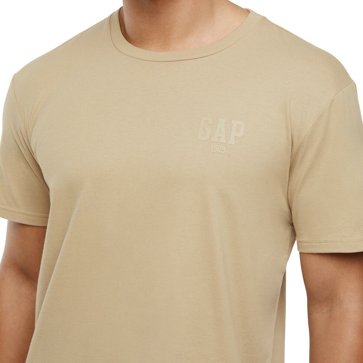 GAP Men's Short Sleeve Logo T-Shirt Khaki