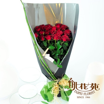 台北花苑烈焰佳人16 朵玫瑰 台北花苑烈焰佳人16 朵玫瑰