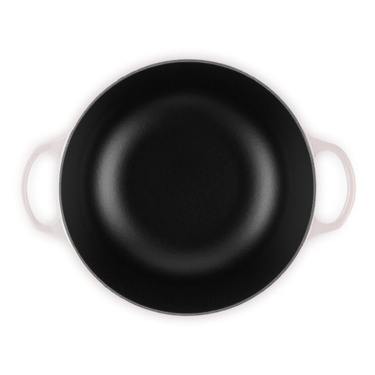 Le Creuset 琺瑯鑄鐵媽咪鍋 含鋼頭鍋蓋 28公分 貝殼粉 Le Creuset 琺瑯鑄鐵媽咪鍋 含鋼頭鍋蓋 28公分 貝殼粉