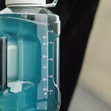 樂扣樂扣 Tritan 大容量彈蓋提帶冷水壺 2.2公升 白 樂扣樂扣 Tritan 大容量彈蓋提帶冷水壺 2.2公升 白