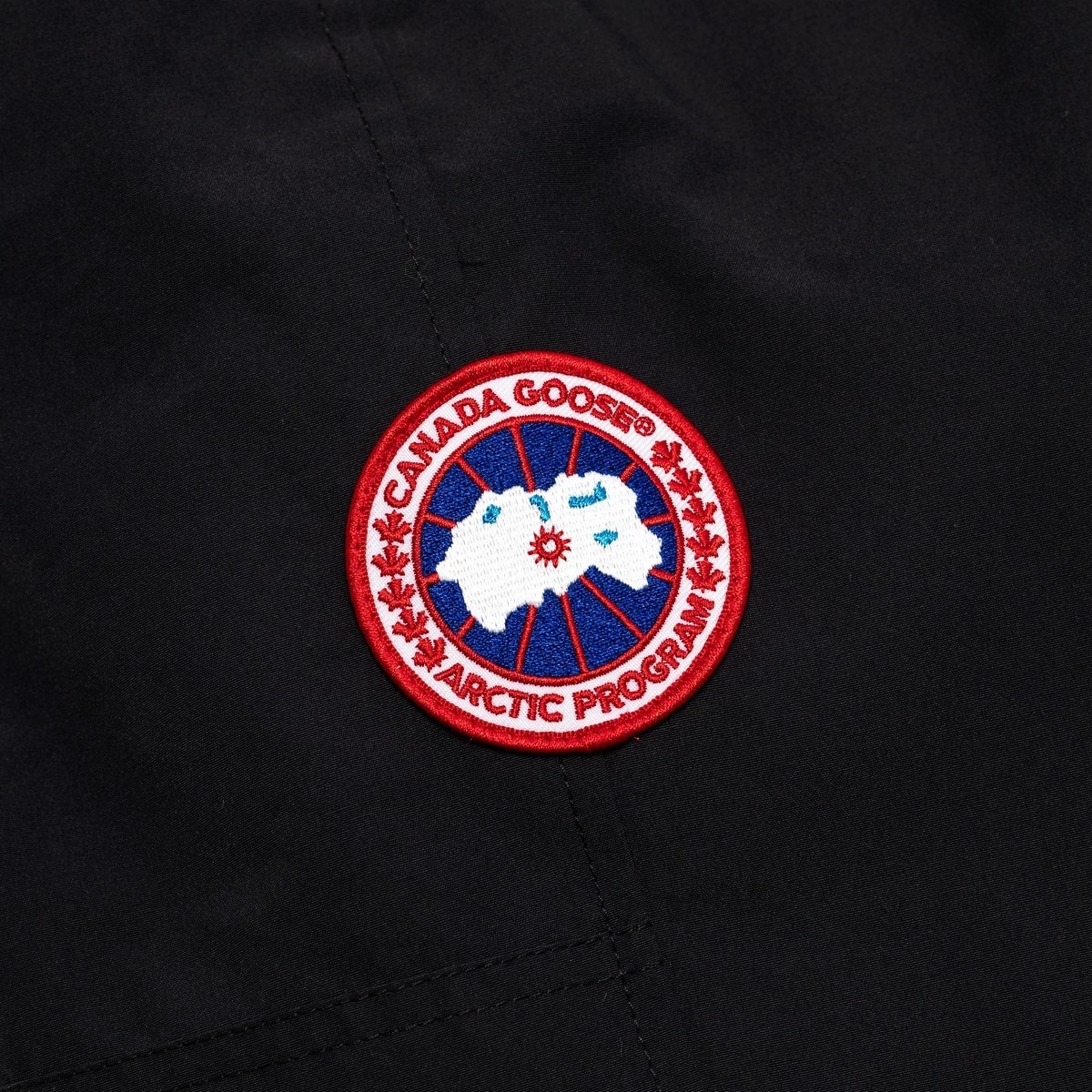Canada Goose 女連帽防風飛行羽絨外套 #Chilliwack Canada Goose 女連帽防風飛行羽絨外套 #Chilliwack