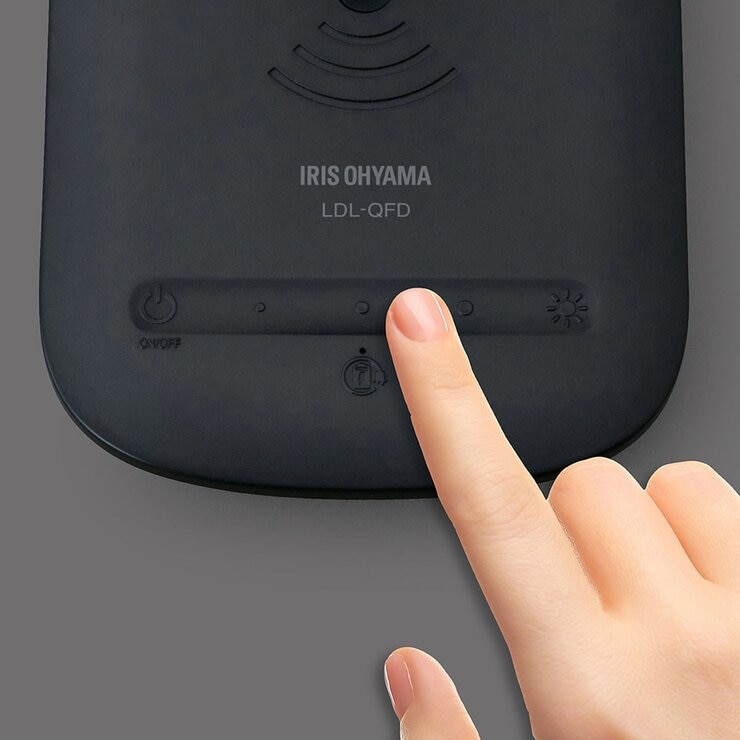 IRIS OHYAMA LED DESK LIGHTIRIS無線充電檯燈LDL-QFD