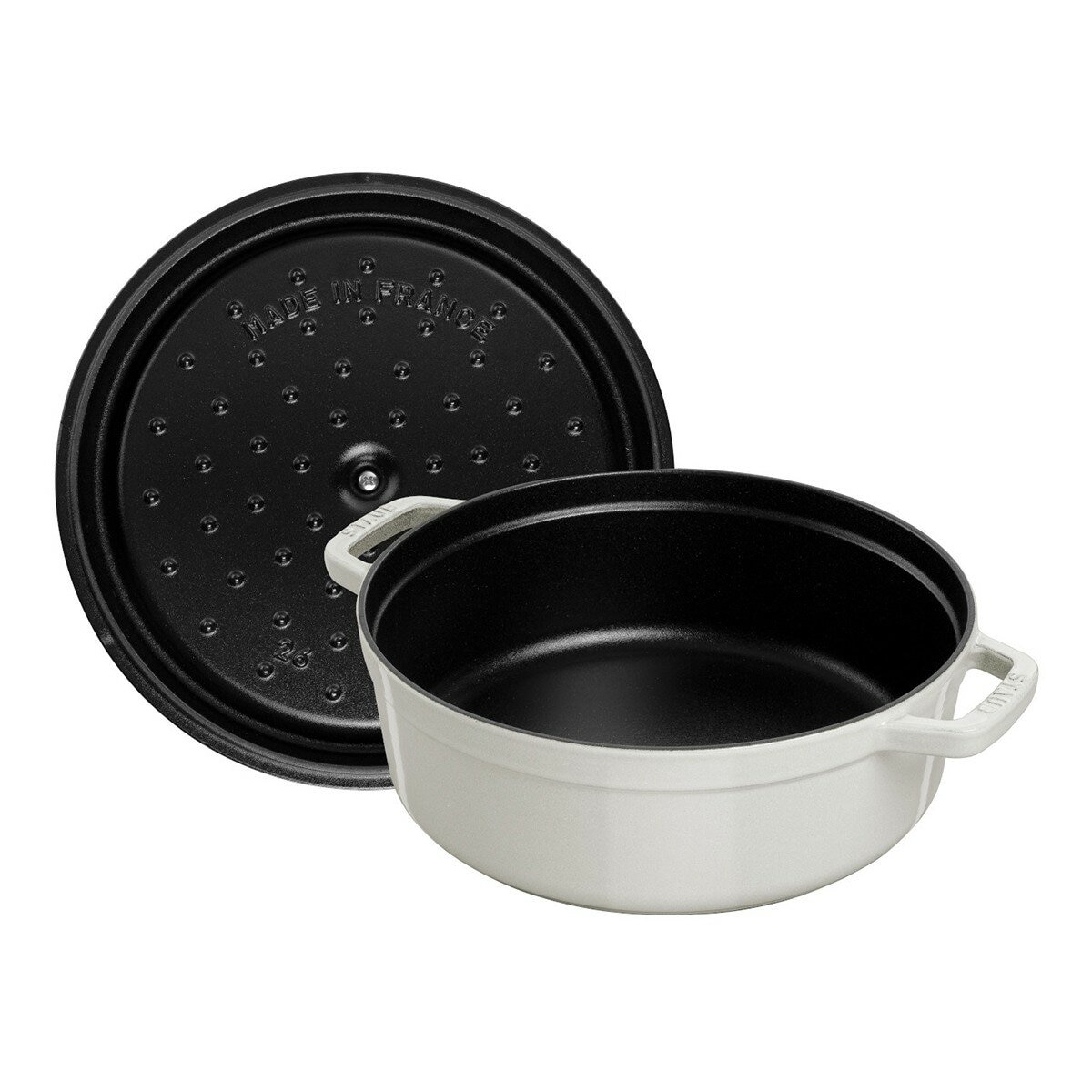 Staub 雙耳圓形鑄鐵淺燉鍋 含鋼頭鍋蓋 26公分 松露白 Staub 雙耳圓形鑄鐵淺燉鍋 含鋼頭鍋蓋 26公分 松露白
