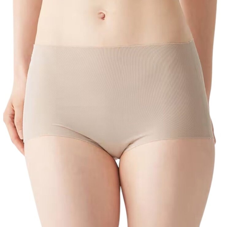 郡是 無縫製中高腰女內褲2入