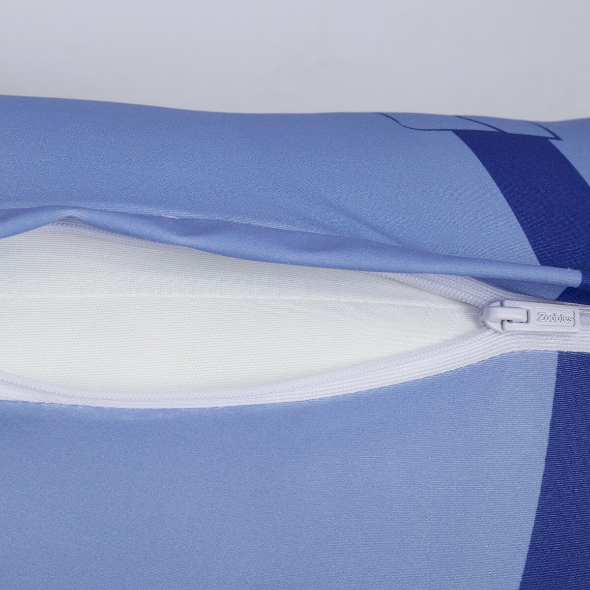 Zootopia 涼感抱枕 30公分 X 20.5公分 X 105公分 茱蒂