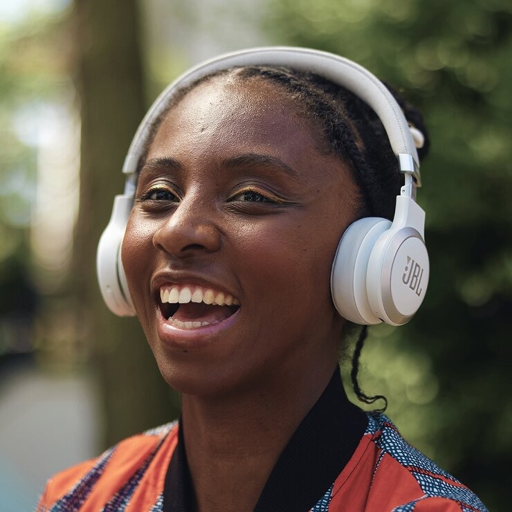 JBL Live 670NC 耳罩式降噪藍牙耳機 白