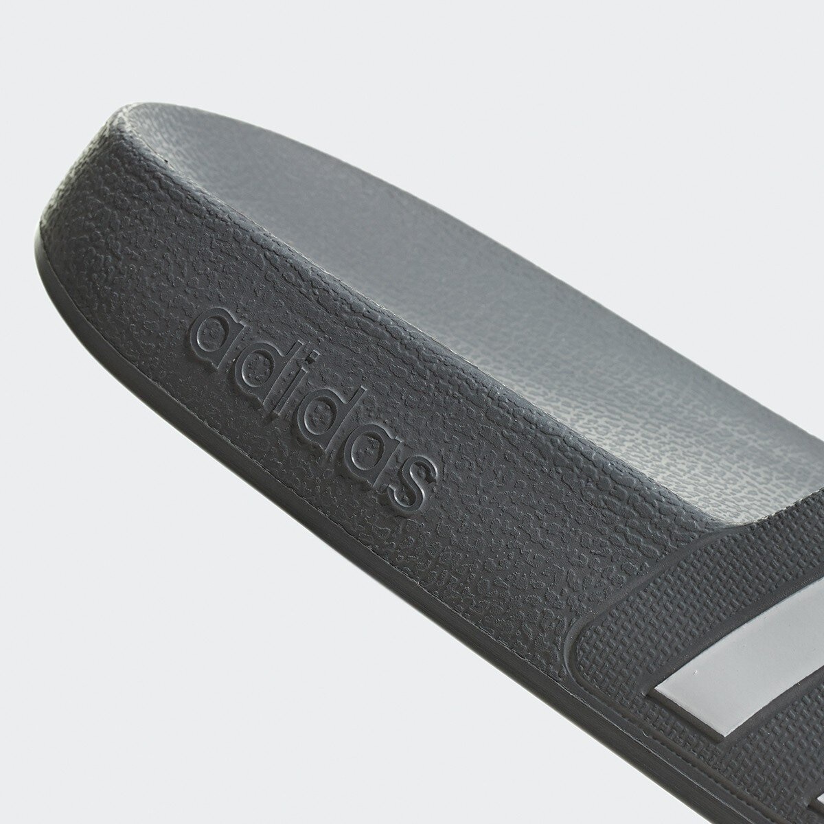 Adidas 男 Adilette Aqua 運動拖鞋 灰