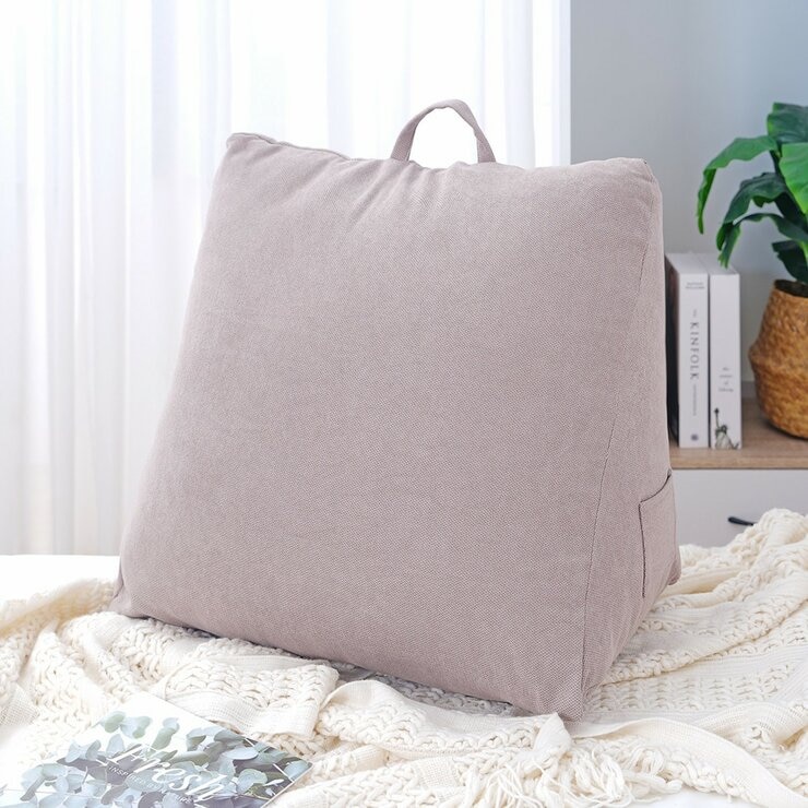 CASA 經典優質三角靠墊 60公分 X 50公分 X 30公分 米