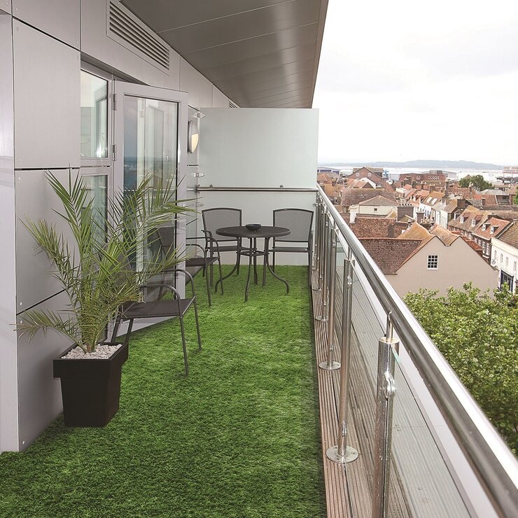 人造草皮 中 114公分 X 351公分 X 4公分