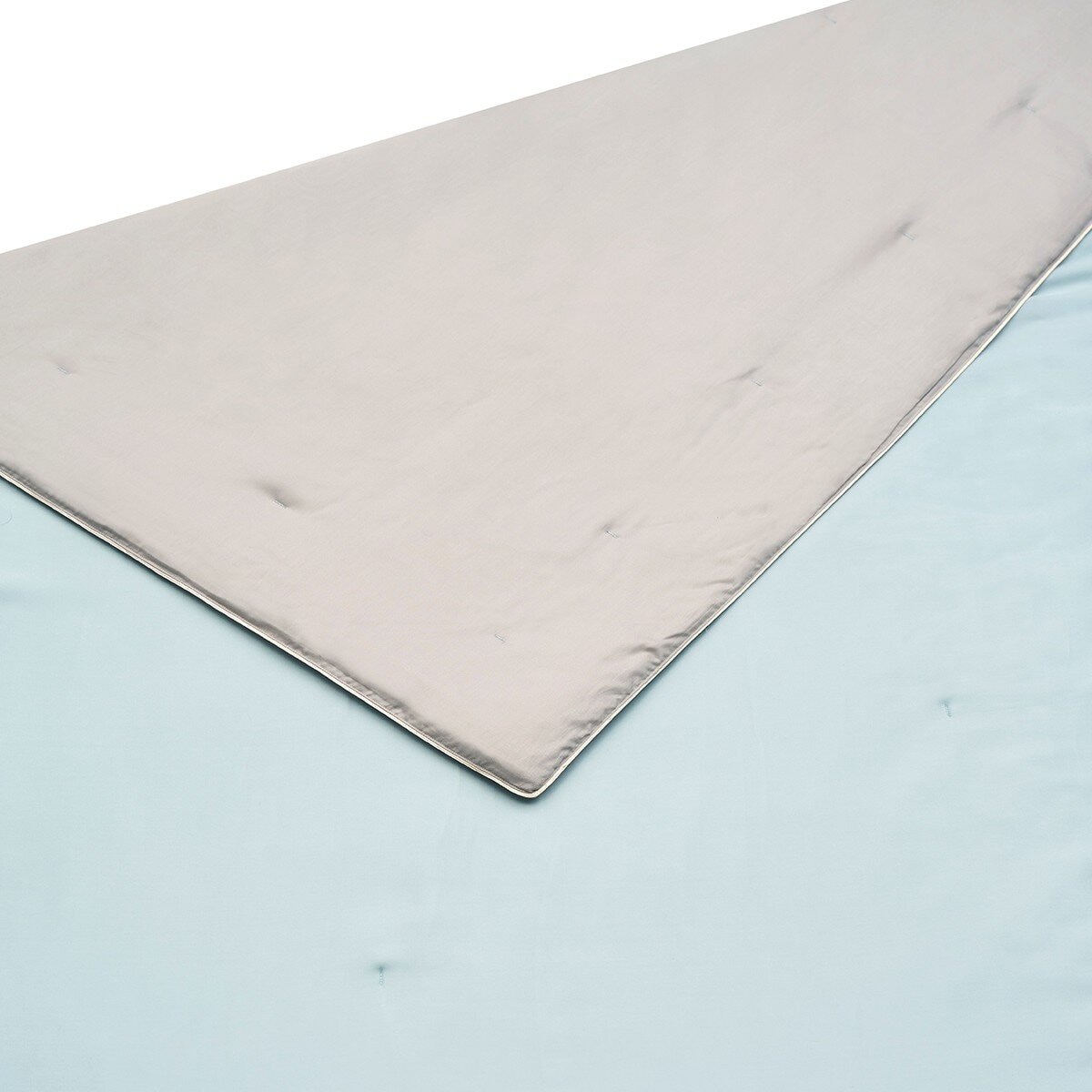 Hotel Grand 雙人桑蠶絲四季被 180公分 X 210公分 藍