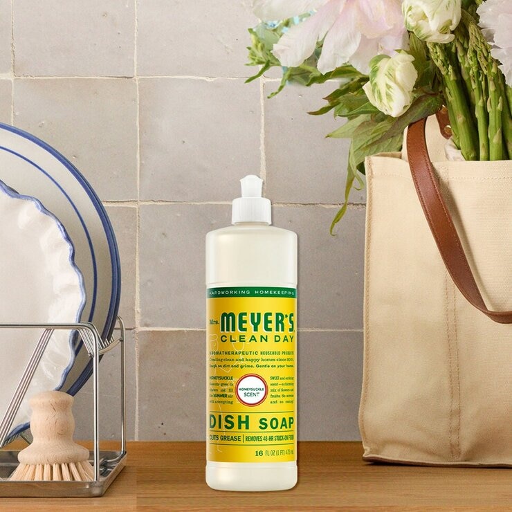 Mrs. Meyer's Clean Day 梅耶夫人香氛洗碗精 金銀花 473毫升 X 6入 Mrs. Meyer's Clean Day 梅耶夫人香氛洗碗精 金銀花 473毫升 X 6入