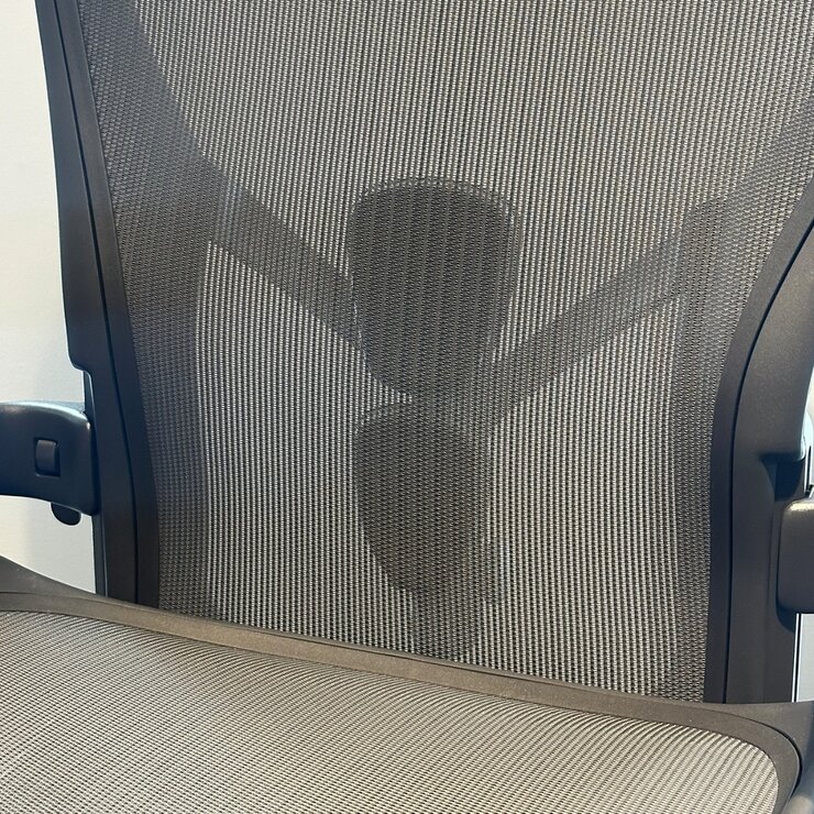 Herman Miller Aeron 人體工學辦公椅