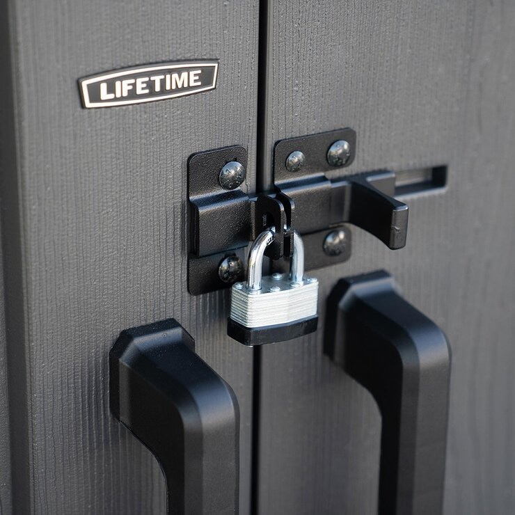 Lifetime 8呎 X 8呎 儲藏屋