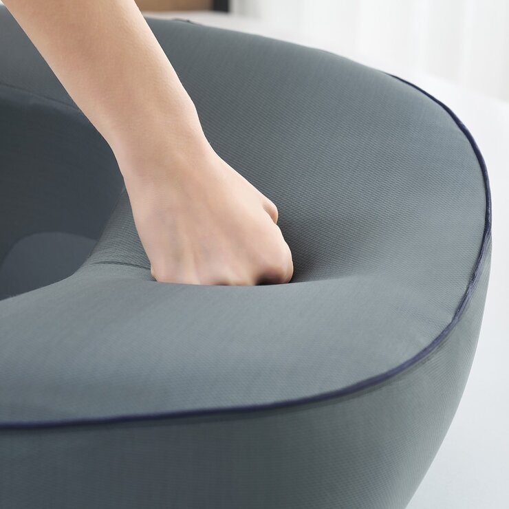 Casual Living 膝上桌枕