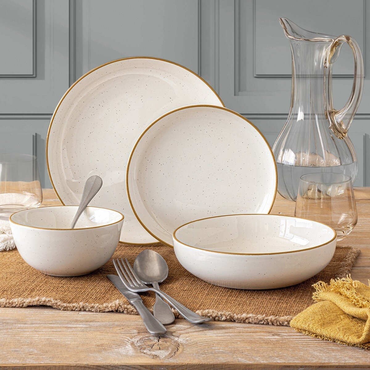 Over & Back 陶製餐具 X 16件組 奶油白