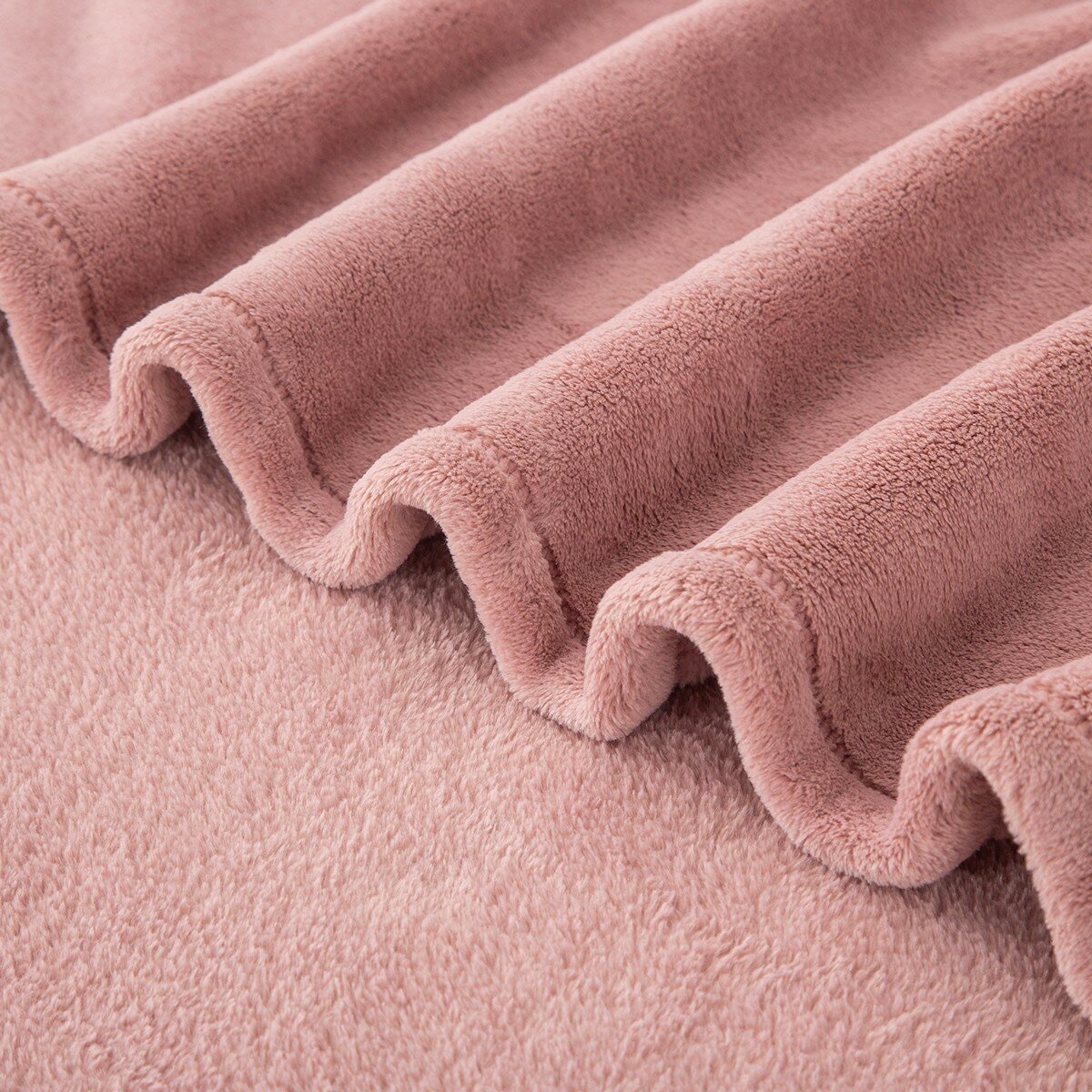 Berkshire 雙人舒適毯 233公分 X 248公分 粉