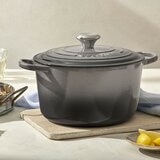 Le Creuset 雙耳圓形鑄鐵深圓鍋 含鋼頭鍋蓋 24公分 燧石灰