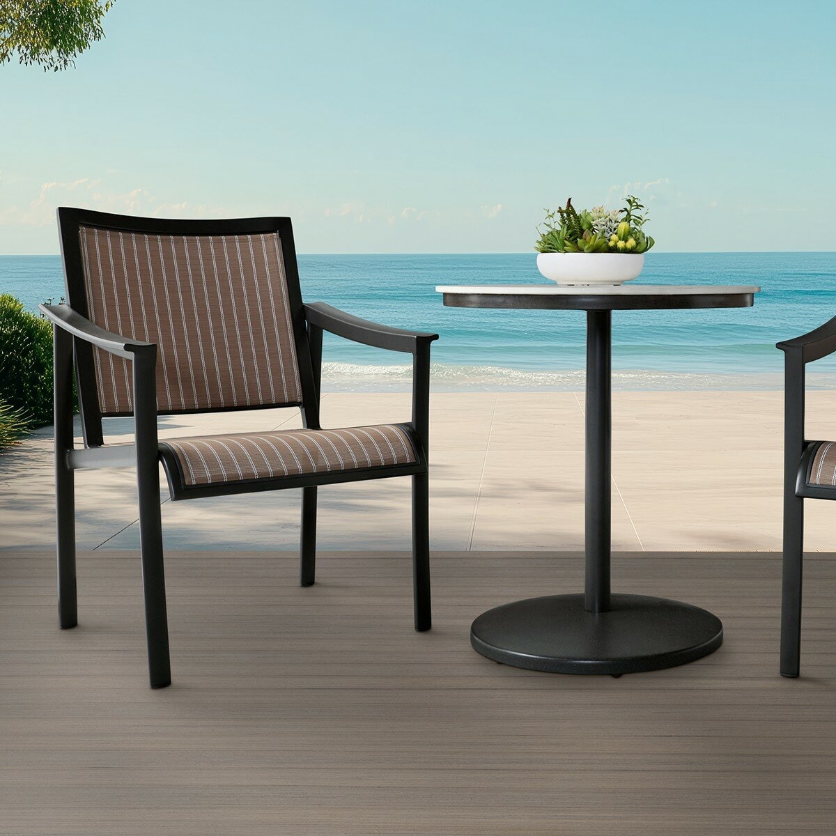 AGIO Stinsley 戶外桌椅三件組