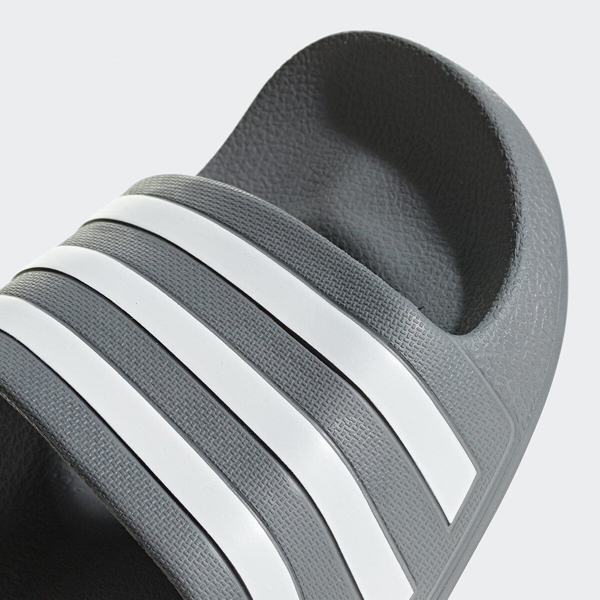 Adidas 男 Adilette Aqua 運動拖鞋 灰
