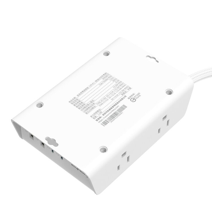 Huntkey 四面插孔延長線 含USB-A X 2 + USB-C X 2