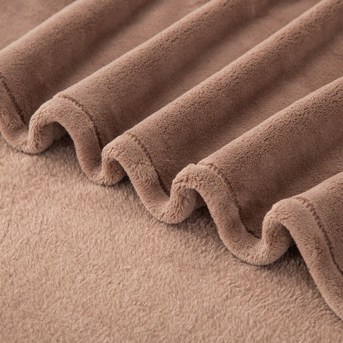 Berkshire 雙人舒適毯 233公分 X 248公分 咖啡