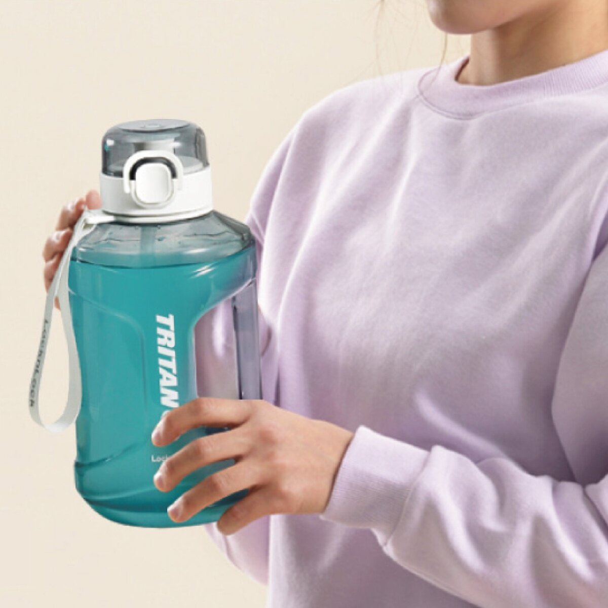 樂扣樂扣 Tritan 大容量彈蓋提帶冷水壺 2.2公升 白 樂扣樂扣 Tritan 大容量彈蓋提帶冷水壺 2.2公升 白