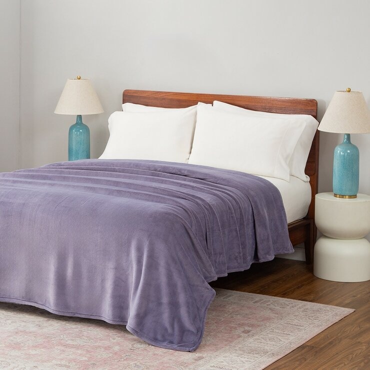 Berkshire 雙人舒適毯 233公分 X 248公分 紫