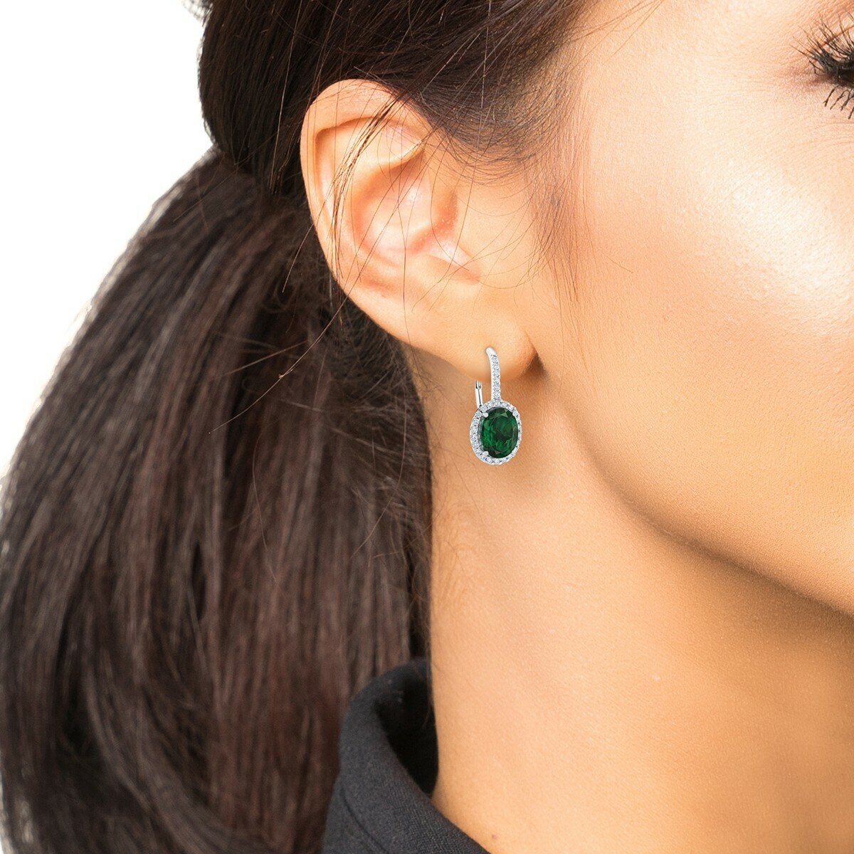 0.50克拉 綠寶石圓形鑽石耳環 VS2/I 0.50克拉 綠寶石圓形鑽石耳環 VS2/I