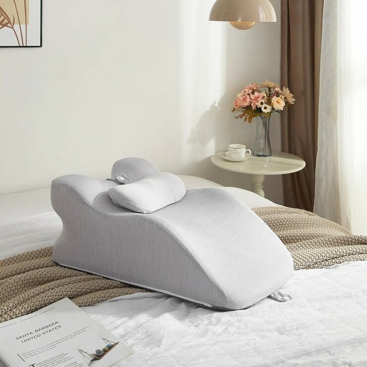 Essential Comfort 涼感記憶棉多用倚靠枕 62.5公分 X 33.7公分 X 21公分